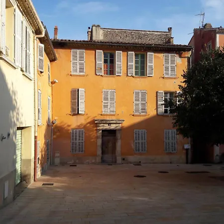 Cosy 100 M2 - Climatise - Calme -centre-ville Appartamento Hyères