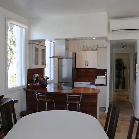 Apartment Cosy 100 M2 - Climatise - Calme -centre-ville Hyeres