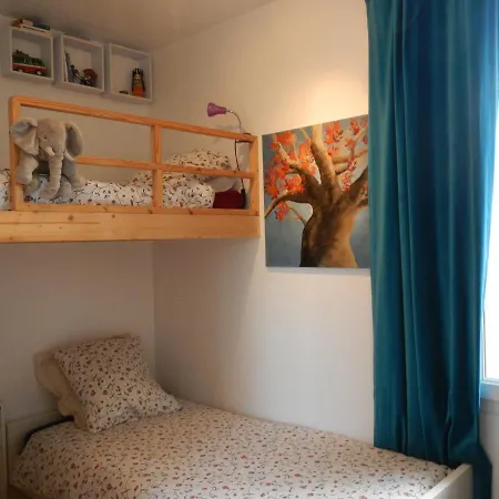 Cosy 100 M2 - Climatise - Calme -centre-ville Appartement